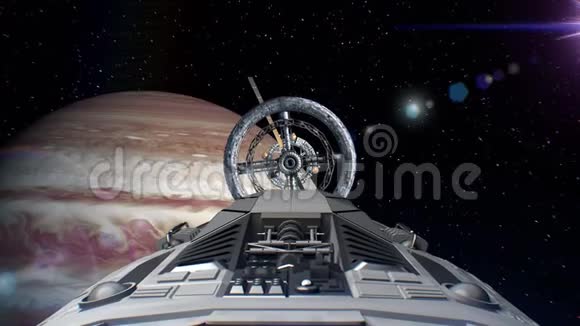 宇宙飞船与脉动引擎飞入太空站门的背景木星三维动画纹理视频的预览图