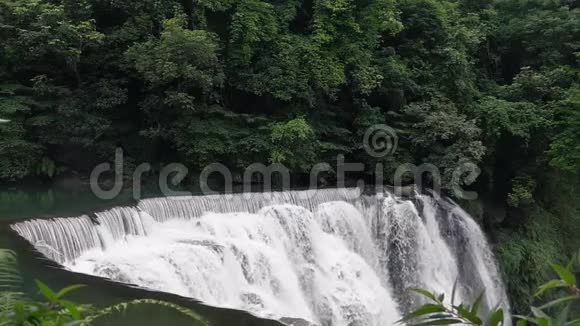 石芬瀑布平溪新台北台湾热门旅游景点视频的预览图