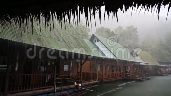 泰国葵江热带云暴视频的预览图
