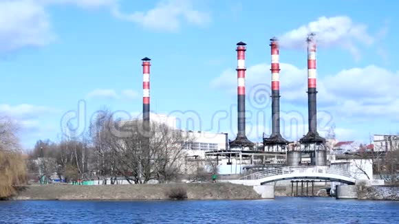 污染环境电厂烟管视频的预览图