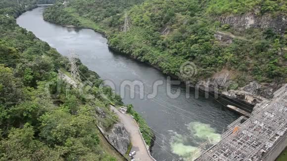 泰国TakBhumibol大坝的鸟瞰和景观视频的预览图