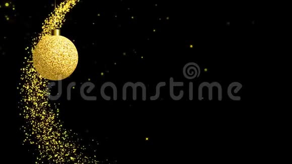 在节日黑色背景上悬挂优雅的圣诞黄金晚球视频的预览图