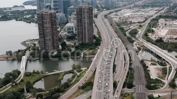 空中建立一个通用的不具特色的大都市视频的预览图