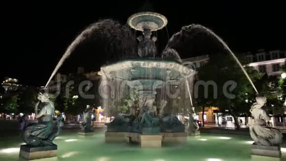 在里斯本过夜视频的预览图