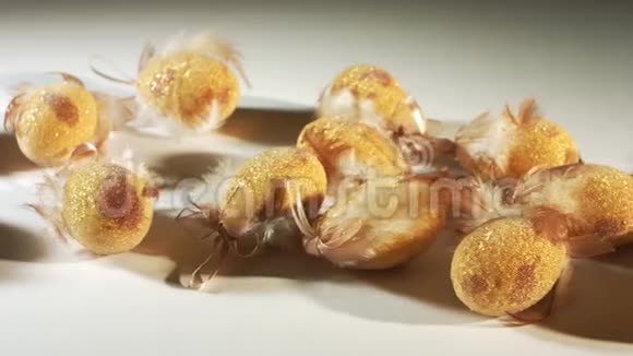 复活节彩蛋的背景视频的预览图