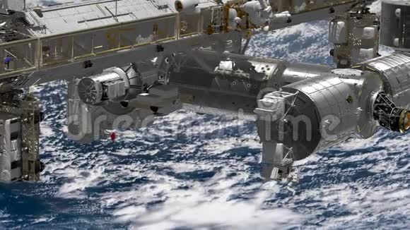 国际空间站国际空间站对地球大气层旋转的CG动画宇航员太空行走这方面的要素视频的预览图