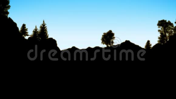 夏季山脉景观背景剪辑视频的预览图