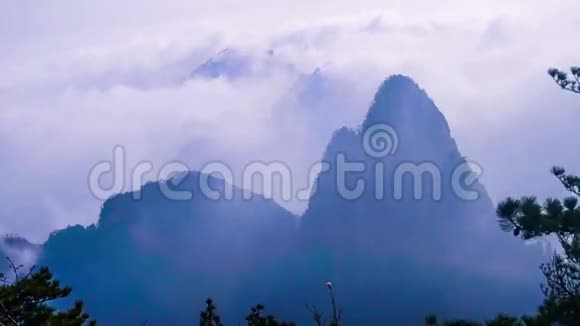 安徽黄山的浮云视频的预览图