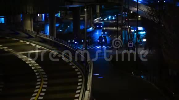 在东京赤阪市商业城的夜晚时光流逝街中弹视频的预览图