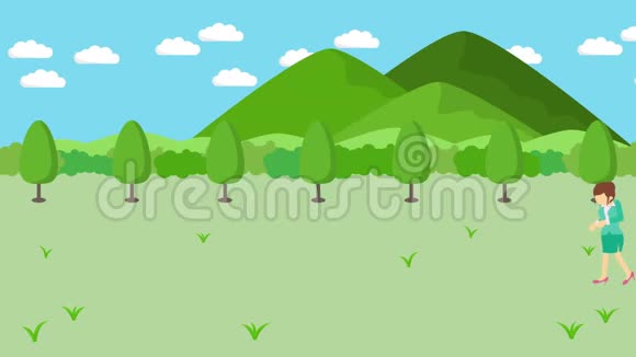 女商人走路跳过有山的草地的洞野生的自然草掉进陷阱里商业概念爱视频的预览图