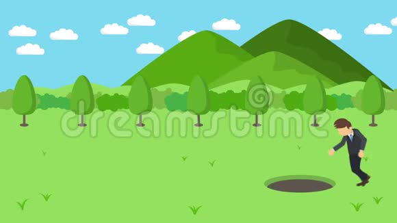 商人走路跳过有山的草地的洞野生的自然草掉进陷阱里商业概念循环视频的预览图