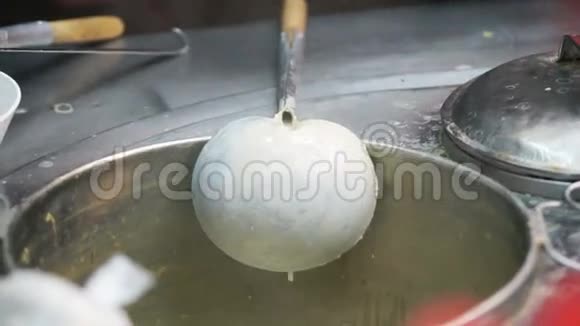豆奶煮卖亚洲摊位市场视频的预览图