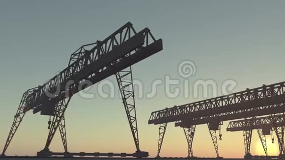 工业工作起重机桥4k摄像机运动视图视频的预览图
