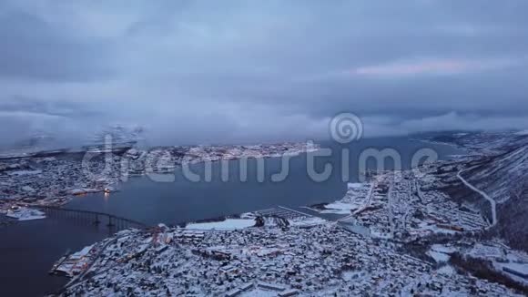 冬天的特罗姆瑟镇视频的预览图