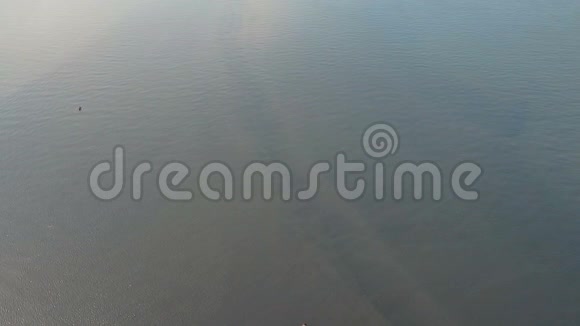 空中观景拖船和海上驳船菲律宾马尼拉视频的预览图