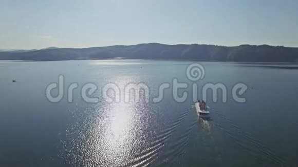 旅游船湖航空4K视频的预览图