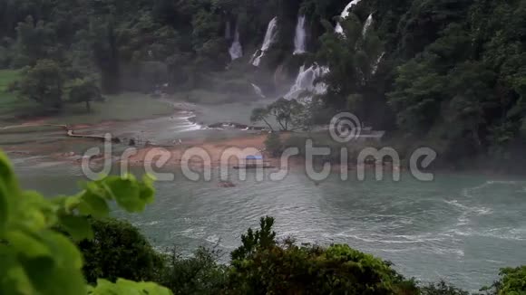 越南大瀑布全景图视频的预览图