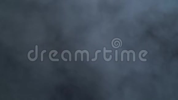 黑色背景下的蒸气视频的预览图