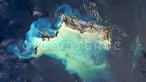 从太空看到的地球陆地和绿松石海洋视频的预览图