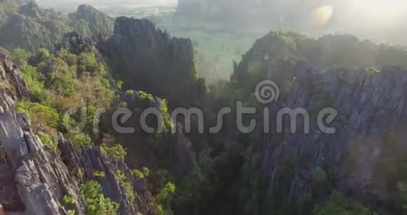 泰国的石灰石山视频的预览图