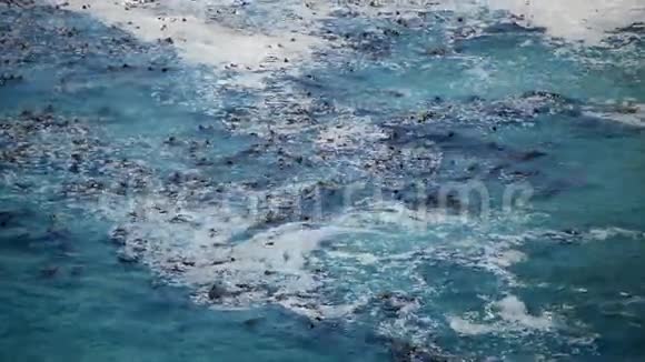 泡沫海水视频的预览图