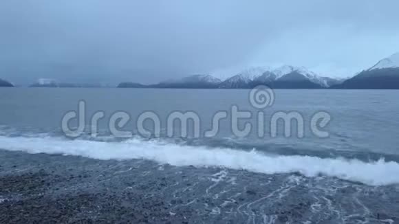 阿拉斯加的冷水视频的预览图