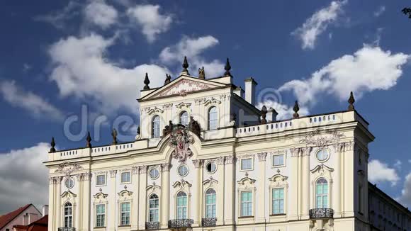大主教宫著名的建筑在布拉格城堡捷克共和国视频的预览图
