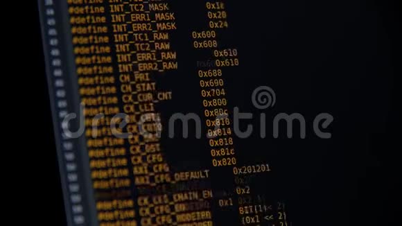 程序代码在计算机屏幕上滚动视频的预览图