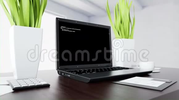 笔记本笔记本电脑放在桌子上工作空间办公室工作理念现实的4k动画视频的预览图