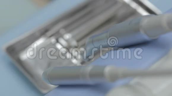 牙科工具和设备动态特写视频的预览图