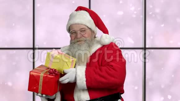 快乐圣诞老人放弃拇指视频的预览图