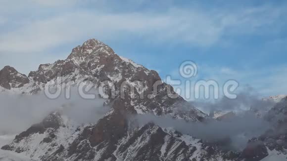 德米尔卡齐克山风景视频的预览图