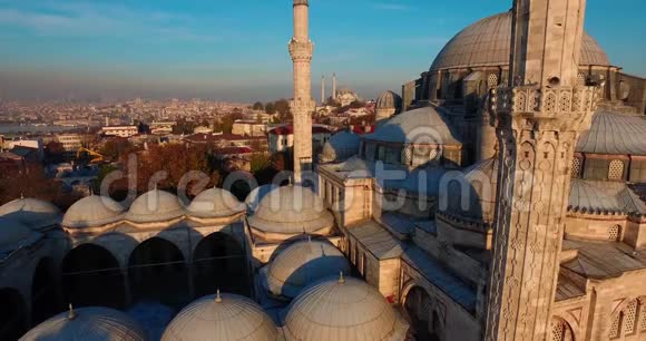 土耳其伊斯坦布尔的塞赫扎德清真寺视频的预览图
