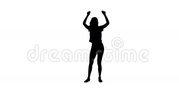 剪影女人独自跳舞视频的预览图