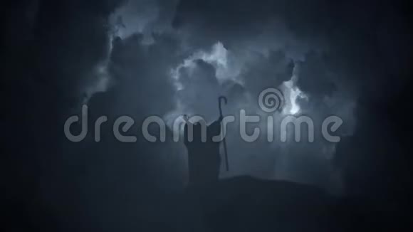 摩西在西奈山与史诗闪电风暴视频的预览图