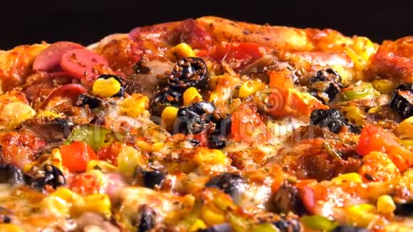 美味的意大利披萨视频的预览图