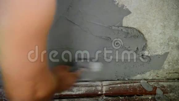 人抹灰用抹子墙面视频的预览图