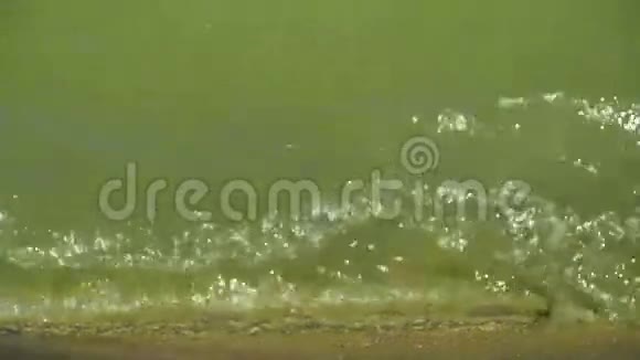 多瑙河波浪视频的预览图