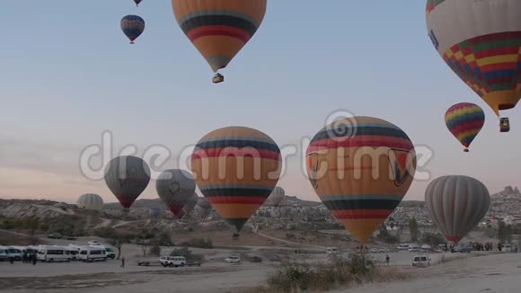 卡帕多西亚气球土耳其旅游冒险飞行视频的预览图