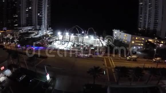 夜间施工地点阳光伊尔斯海滩FL4k视频的预览图