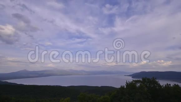 马其顿普雷斯帕大湖的时间推移视频的预览图