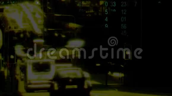 汽车在城市道路上行驶视频的预览图