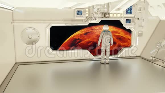 一名宇航员在宇宙飞船上观看金星视频的预览图