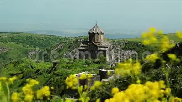 亚美尼亚美丽的古代大教堂视频的预览图