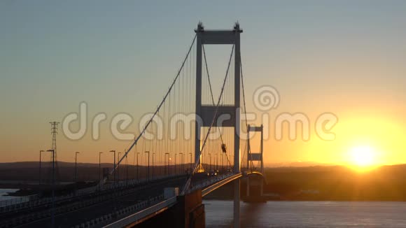 塞文河河口上的塞文大桥视频的预览图
