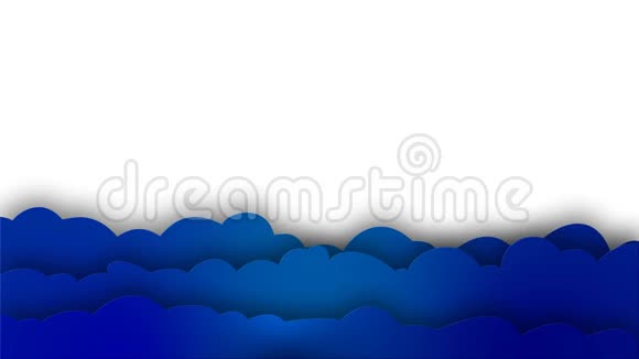 蓝色卡通风格的云朵随着旋转的太阳光起伏视频的预览图