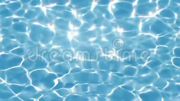 干净颤动的静水背景池中纯蓝色的水光线反射视频的预览图