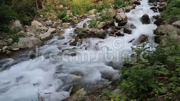 蒂罗尔的斯图本瀑布视频的预览图