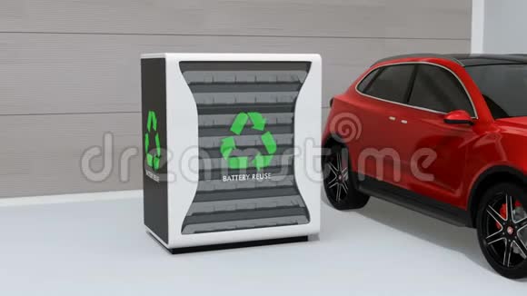 车库电动车充电再用电动汽车电池供电的充电站视频的预览图