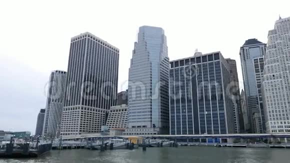 纽约曼哈顿市中心的摩天大楼视频的预览图